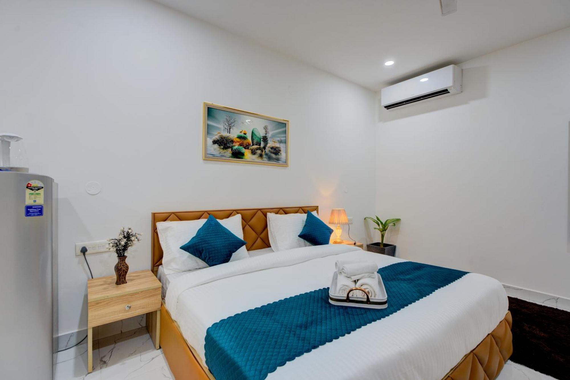 The Lodgers Studio Apartment Infront Of Artemis Hospital Gurugram Ґурґаон Екстер'єр фото